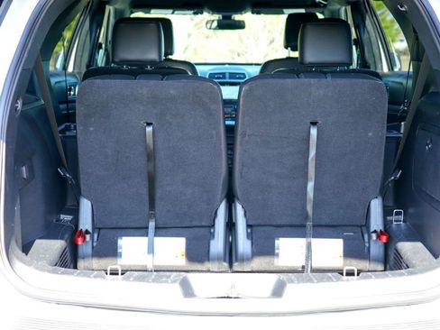 Used 2018 Ford Explorer XLT w/ Equipment Group 202A image 30