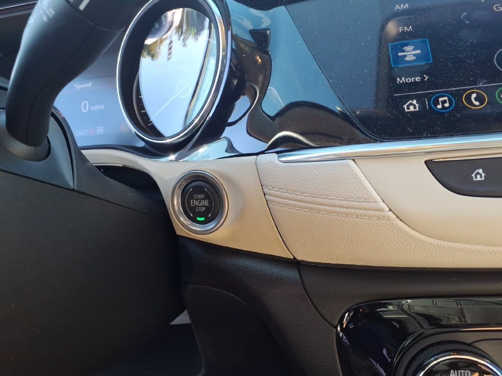 Used 2020 Buick Encore GX Essence AWD/4WD image 21