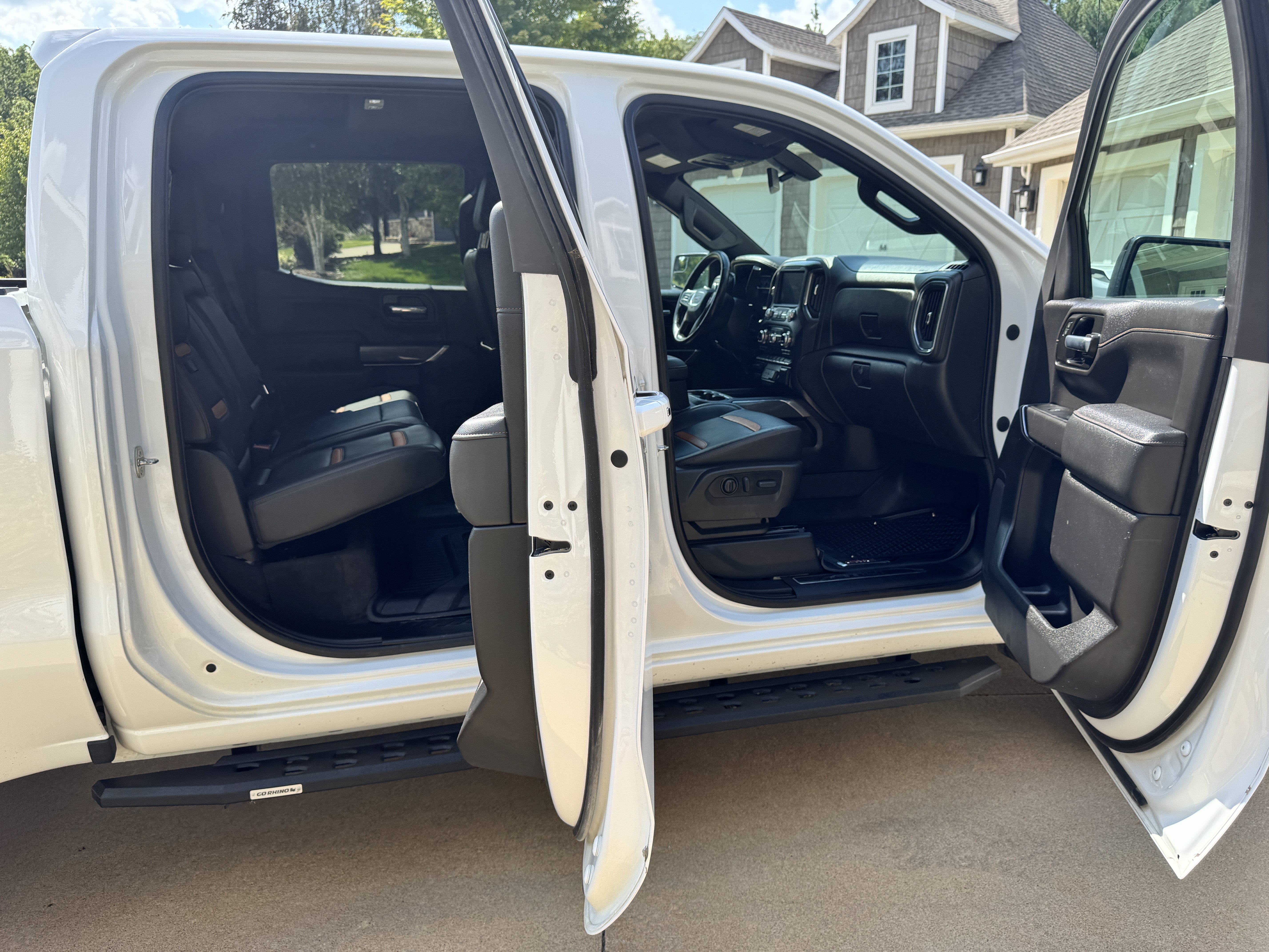 Used 2021 GMC Sierra 1500 AT4 AWD/4WD image 17