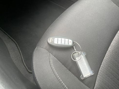 Used 2025 Nissan Altima 2.5 SV image 21