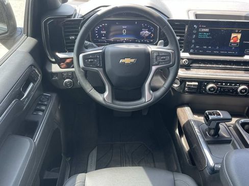 Certified 2024 Chevrolet Silverado 1500 LTZ AWD/4WD image 10