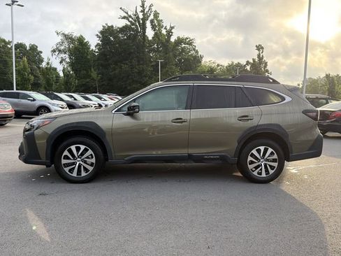 Used 2024 Subaru Outback Premium AWD/4WD image 6