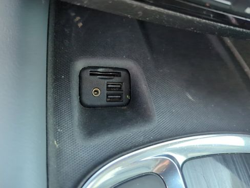 Used 2020 Buick Enclave Essence w/ LPO, Floor Liner Package image 28