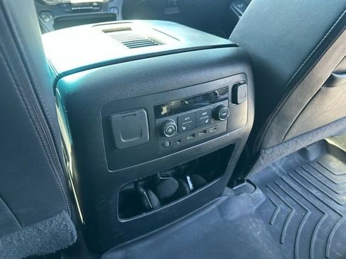 Used 2020 GMC Yukon XL Denali w/ Denali Ultimate Package image 34