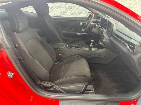 Used 2024 Ford Mustang GT RWD image 11