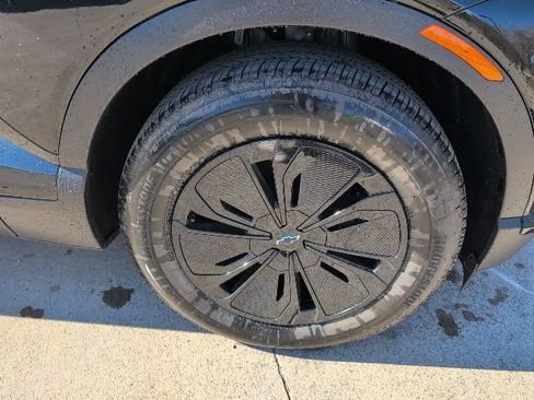 New 2026 Chevrolet Blazer EV LT image 3