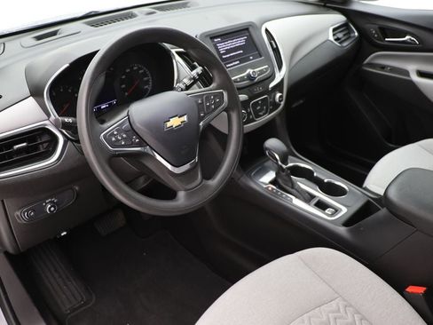 Used 2024 Chevrolet Equinox LS image 14