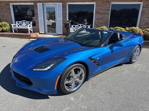Used 2014 Chevrolet Corvette Stingray Convertible w/ 2LT Preferred Equipment Group image 4