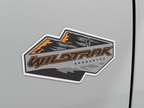 Used 2023 Ford Bronco Wildtrak AWD/4WD image 38
