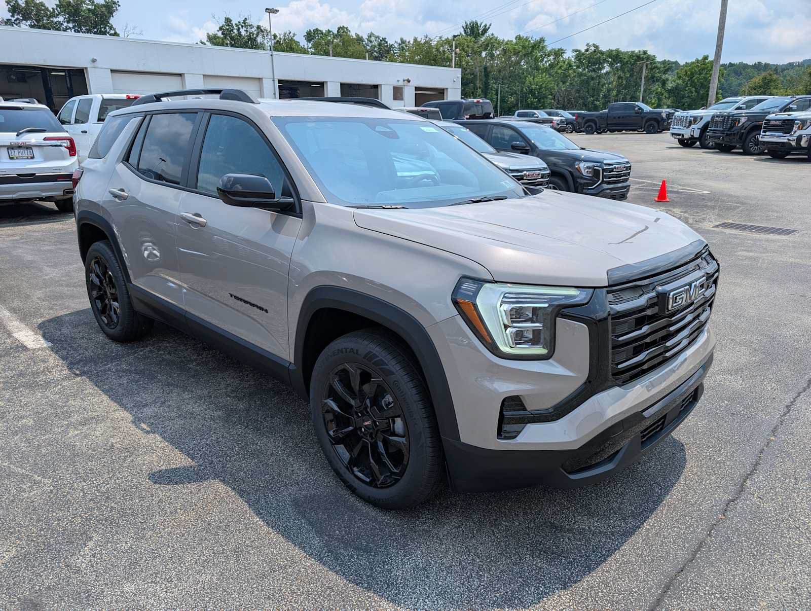 New 2027 GMC Terrain Elevation w/ Elevation Premium Package AWD/4WD image 6