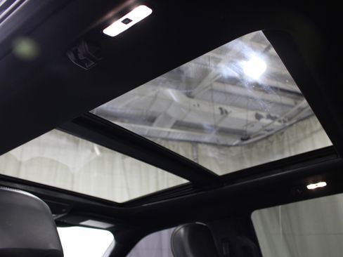 Used 2022 Ford F350 Platinum AWD/4WD image 24