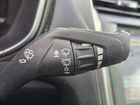 Used 2017 Ford Fusion SE w/ Fusion SE Technology Package image 12