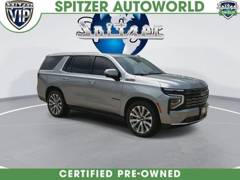 Used 2025 Chevrolet Tahoe High Country AWD/4WD image 3