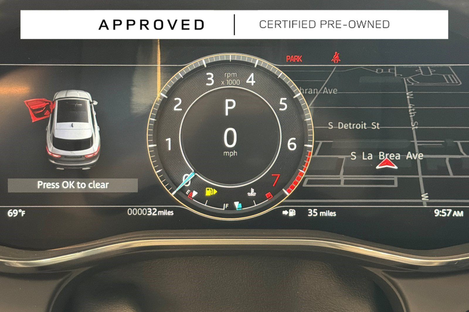 Used 2025 Jaguar F-PACE R-Dynamic S AWD/4WD image 21