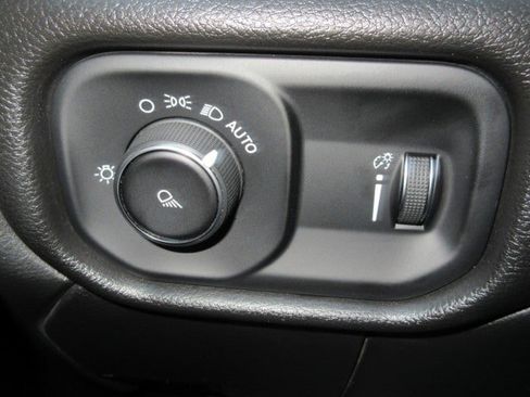 Used 2022 RAM 3500 Tradesman AWD/4WD image 34