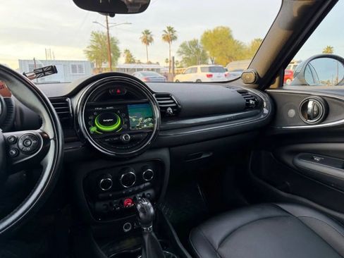 Used 2017 MINI Cooper Clubman FWD image 23