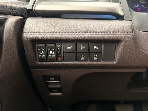 Used 2019 Honda Odyssey Elite image 10