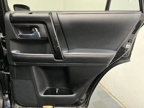 Used 2019 Toyota 4Runner TRD Off-Road Premium image 18