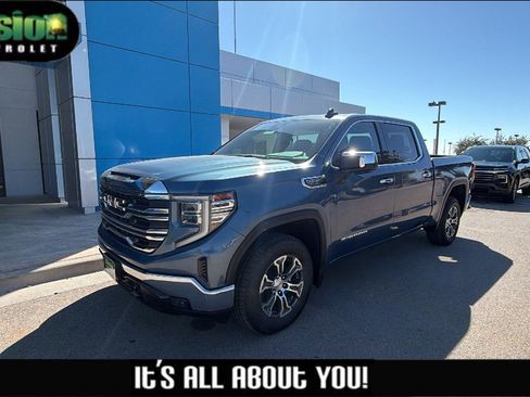 Used 2024 GMC Sierra 1500 SLT image 1