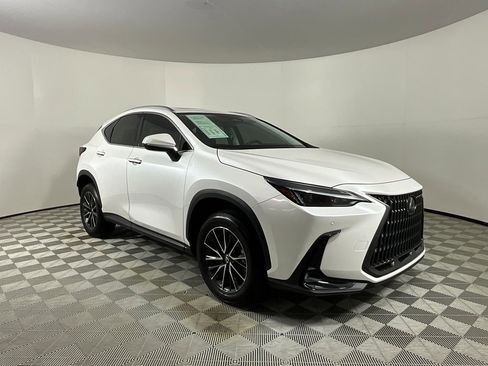 Used 2024 Lexus NX 250 FWD w/ Premium Package image 6