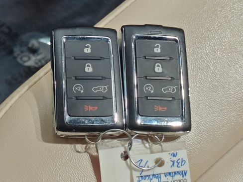 Used 2023 Jeep Grand Cherokee Limited AWD/4WD image 14