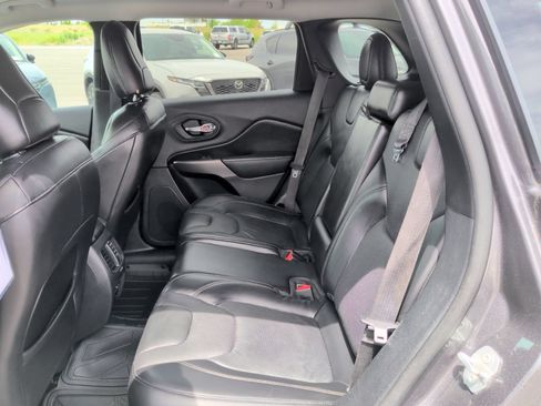 Used 2020 Jeep Cherokee Limited AWD/4WD image 10