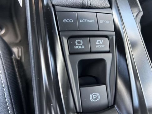 New 2026 Toyota Camry SE FWD image 21