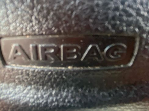 Used 2020 Ford Transit Connect XLT image 37