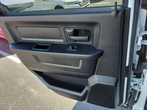 Used 2022 RAM 3500 Tradesman image 16