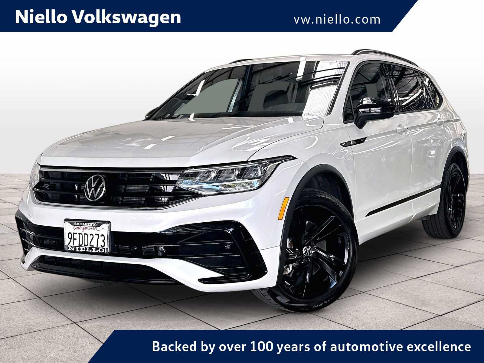 Used 2023 Volkswagen Tiguan SE R-Line AWD/4WD image 1