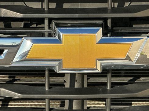 Used 2024 Chevrolet Silverado 2500 LT image 37