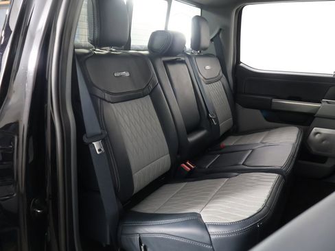 Used 2023 Ford F150 Limited image 33