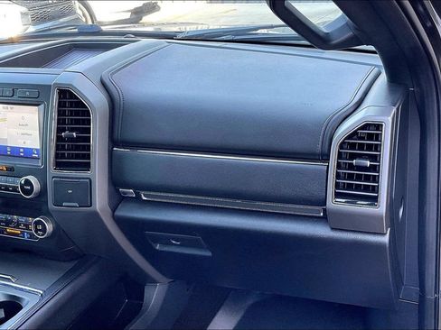 Used 2021 Ford Expedition Max XLT AWD/4WD image 16