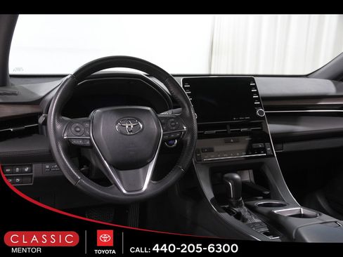 Certified 2021 Toyota Avalon XLE image 6