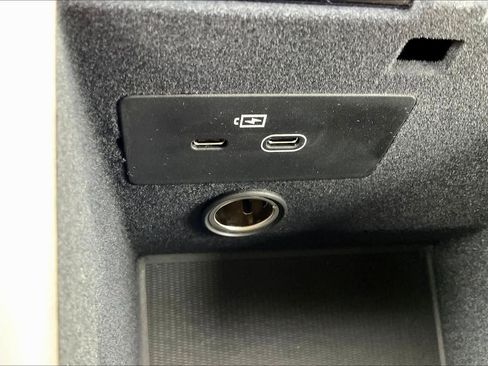 New 2026 Volvo XC90 B6 Plus w/ Protection Package Premier image 23