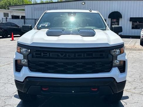 Certified 2024 Chevrolet Silverado 1500 Custom Trail Boss w/ LPO, Dark Essentials Package AWD/4WD image 4