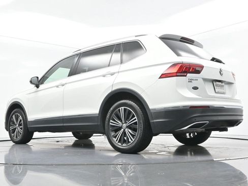 Used 2019 Volkswagen Tiguan SEL FWD image 48
