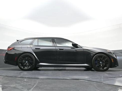 New 2027 BMW M5 Touring AWD/4WD image 29