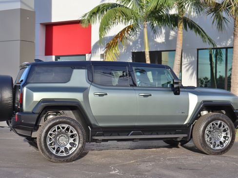 Used 2024 GMC Hummer EV 3X AWD/4WD image 19