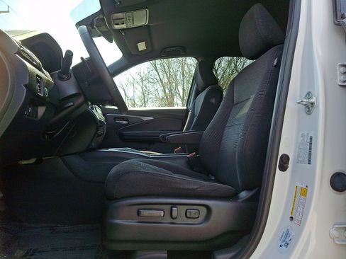 Used 2022 Honda Pilot Sport image 14