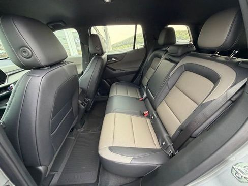 New 2026 Chevrolet Equinox LT w/ Convenience Package II AWD/4WD image 35