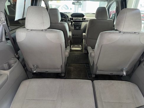 Used 2013 Honda Odyssey LX image 25