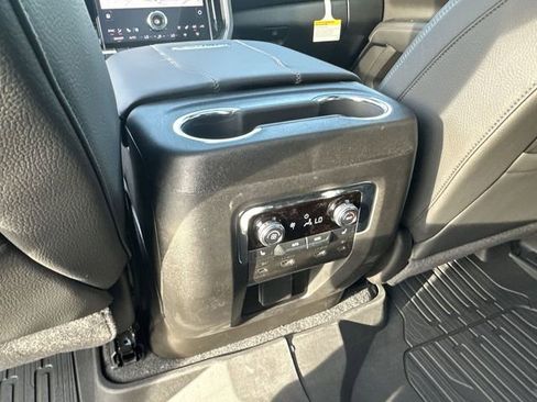 New 2026 GMC Yukon XL Denali w/ Denali Reserve Package image 22