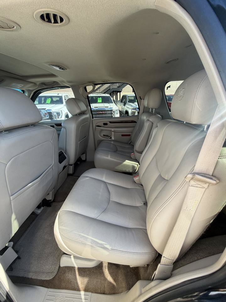 Used 2005 Cadillac Escalade AWD image 7