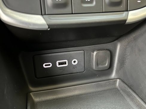 Used 2023 GMC Terrain SLE w/ Driver Convenience Package AWD/4WD image 25