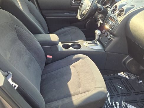 Used 2011 Nissan Rogue S image 6