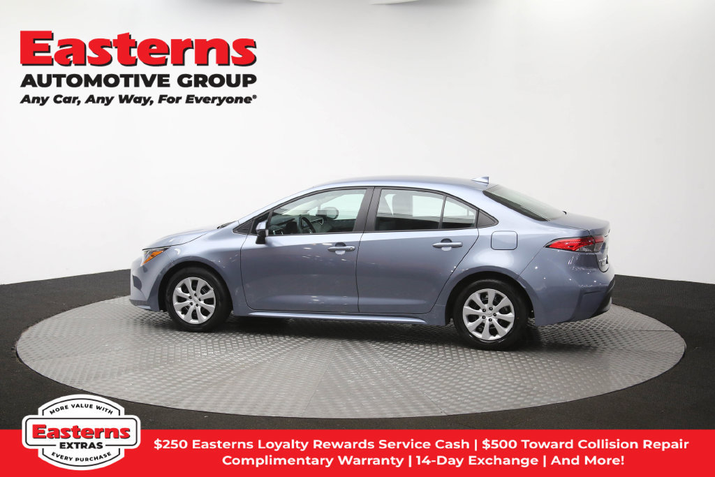 Used 2025 Toyota Corolla LE FWD image 62