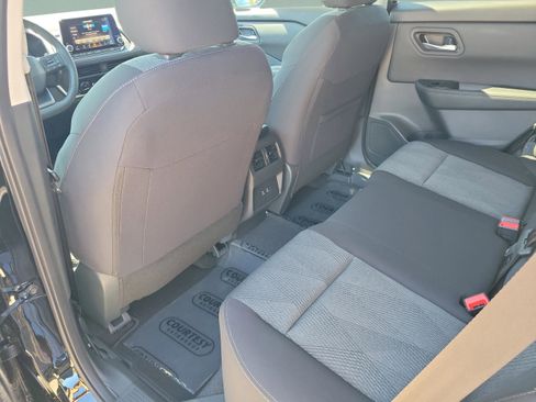 New 2026 Nissan Rogue SV FWD image 12