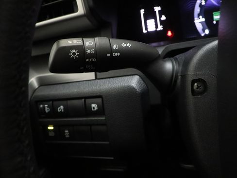 Certified 2025 Toyota 4Runner SR5 image 24