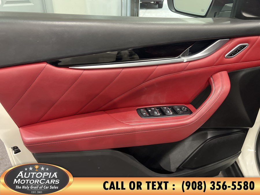 Used 2019 Maserati Levante AWD/4WD image 12